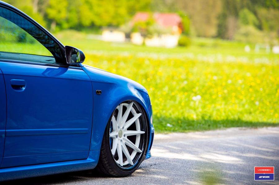 Детали экстерьера Audi RS4 Sedan on Vossen Wheels (VWS-1) 2016 года  (фото 12 из 24)